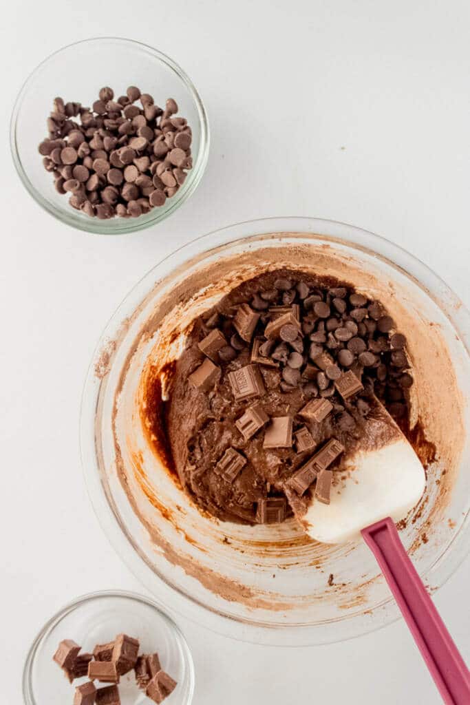 Mixing in chocolate chips to starbucks brownie mix