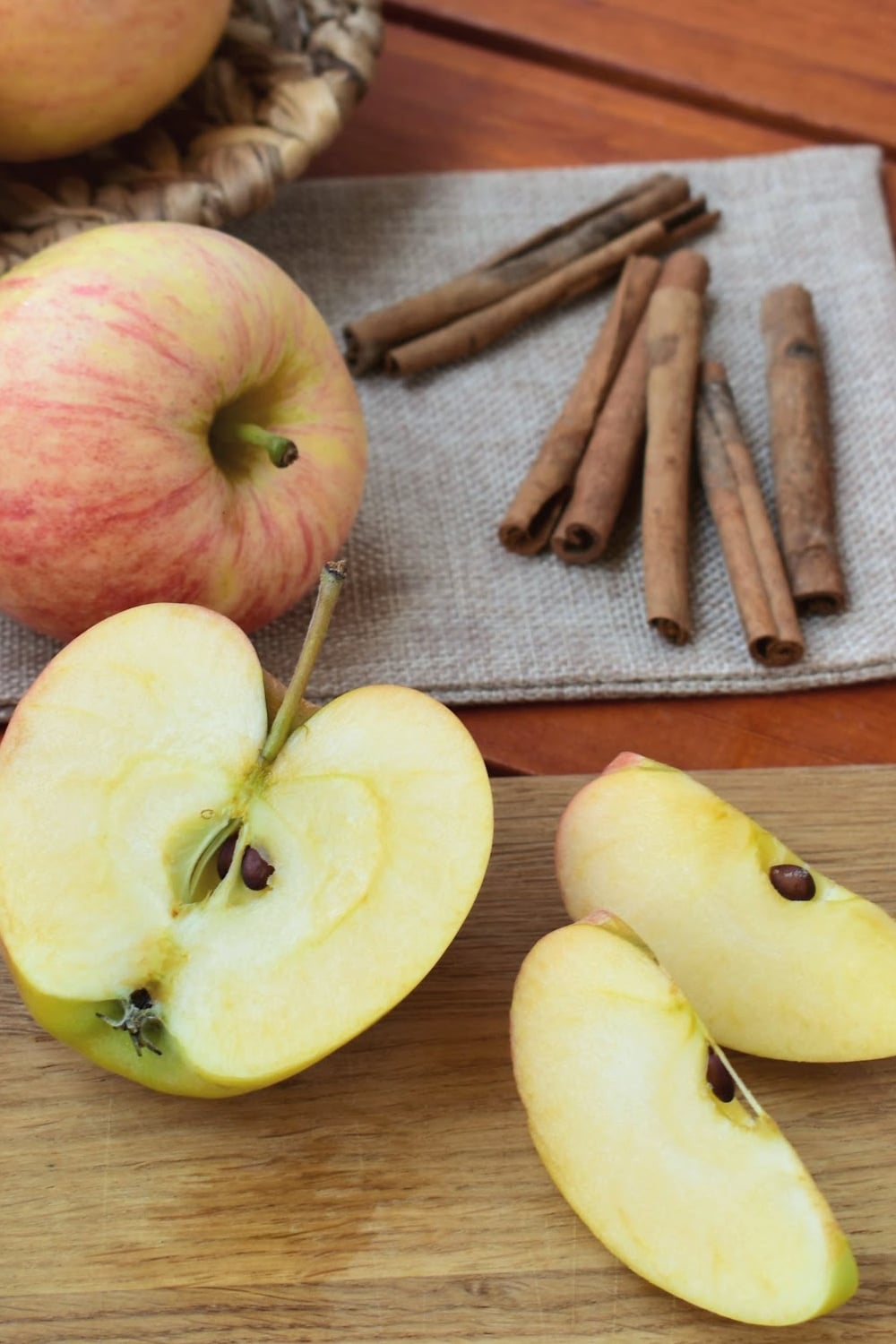 sliced apples for apple butter