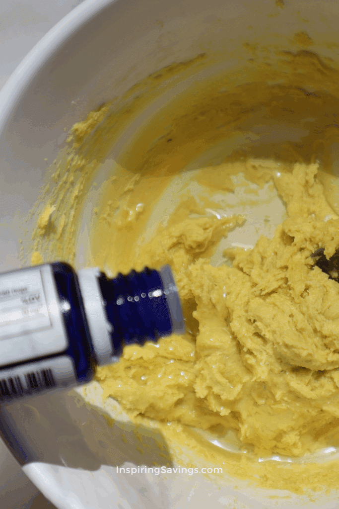 Adding in essential oils to homemade moisturizer